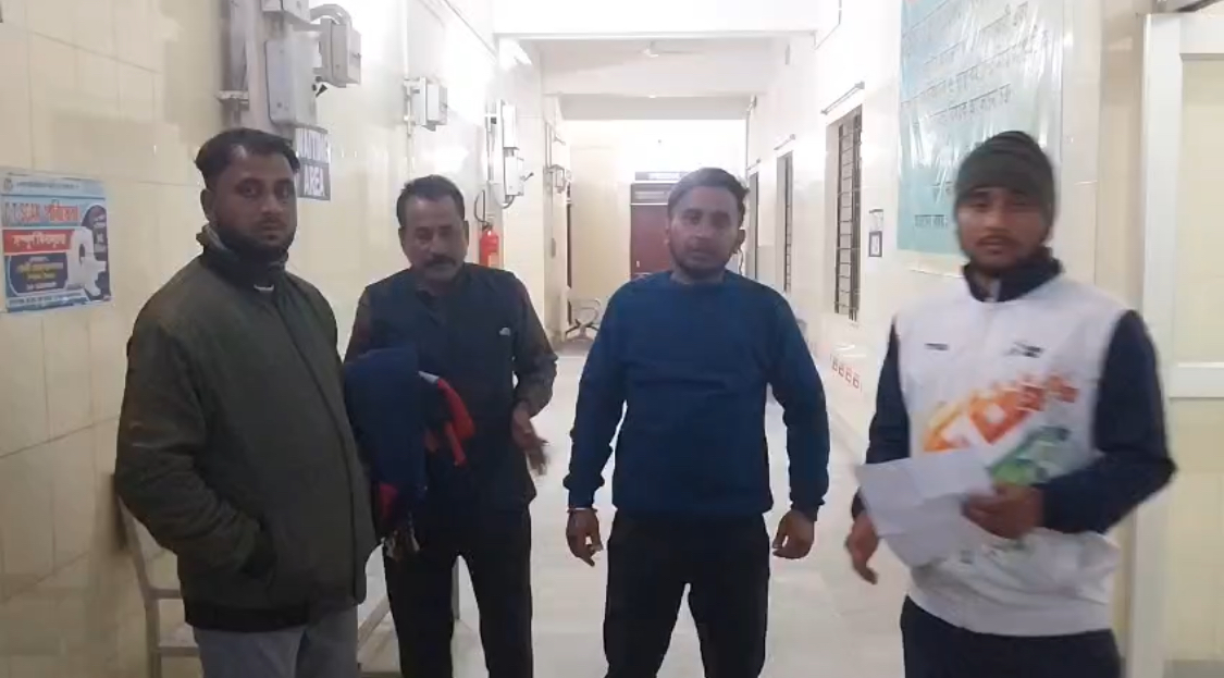 ছিনতাই এর শিকার ব্যাংক কর্মী!